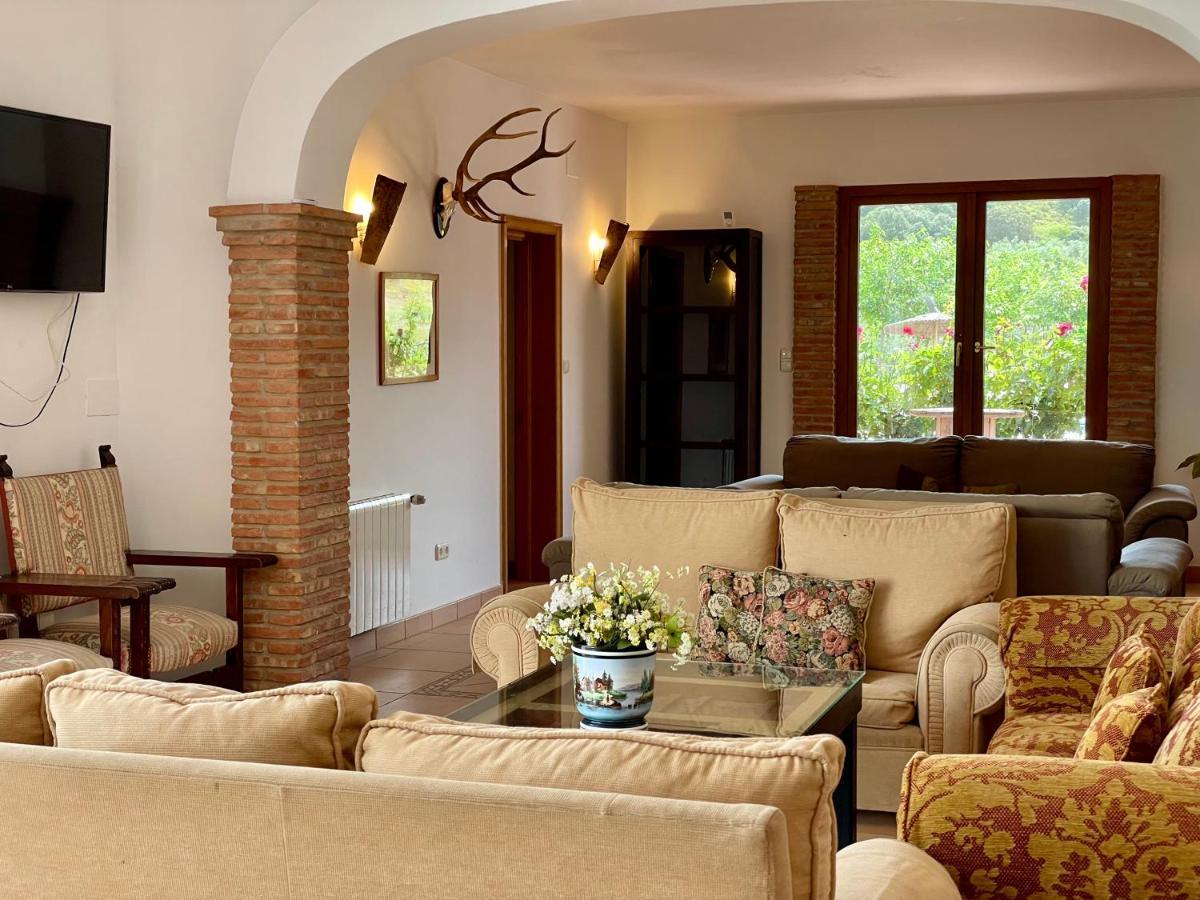 Santa Marta Complejo Rural Con Pista De Padel Guest House Archidona Exterior photo