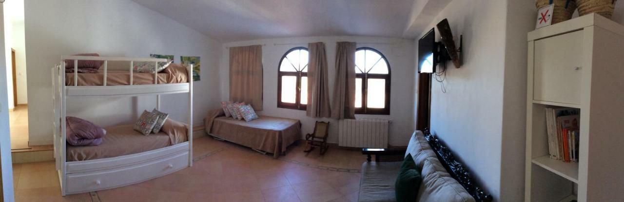 Santa Marta Complejo Rural Con Pista De Padel Guest House Archidona Exterior photo
